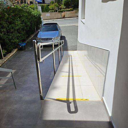 Polyxeni Hotel Apartments Limassol Eksteriør billede