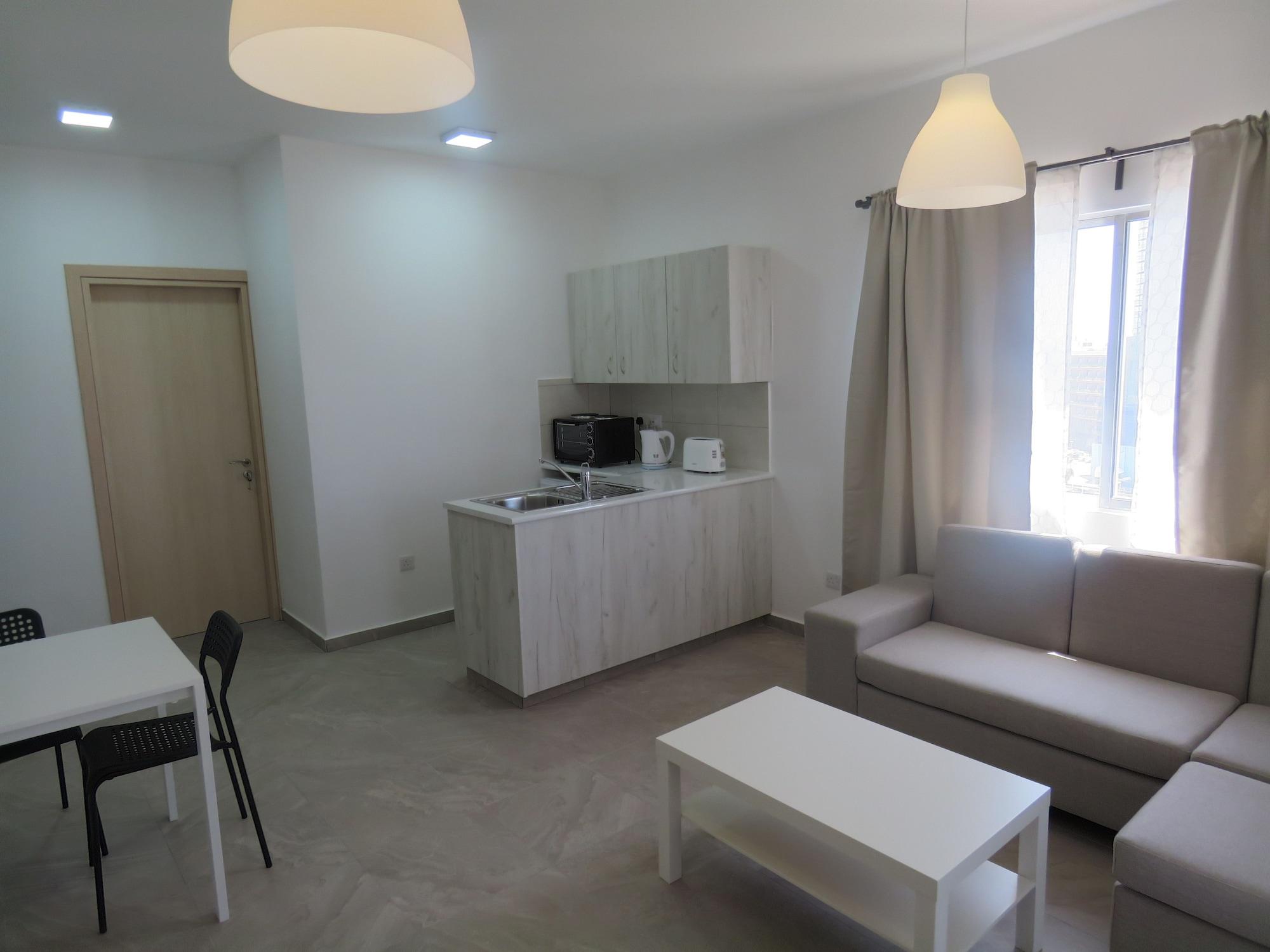 Polyxeni Hotel Apartments Limassol Eksteriør billede