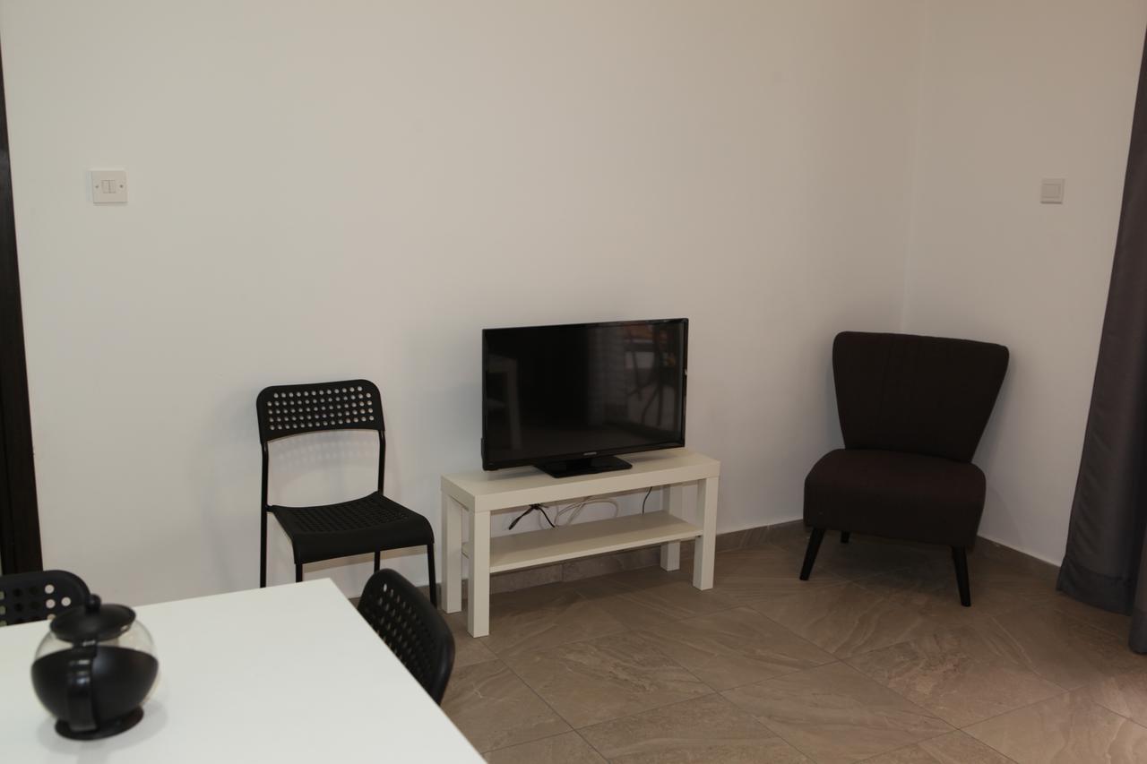 Polyxeni Hotel Apartments Limassol Eksteriør billede